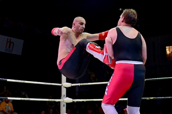 ئارام ساڵح پاڵەوانی زۆرانبازی سەرکەوتنەکەم پێشکەش بە دەوڵەتی کوردستان کرد